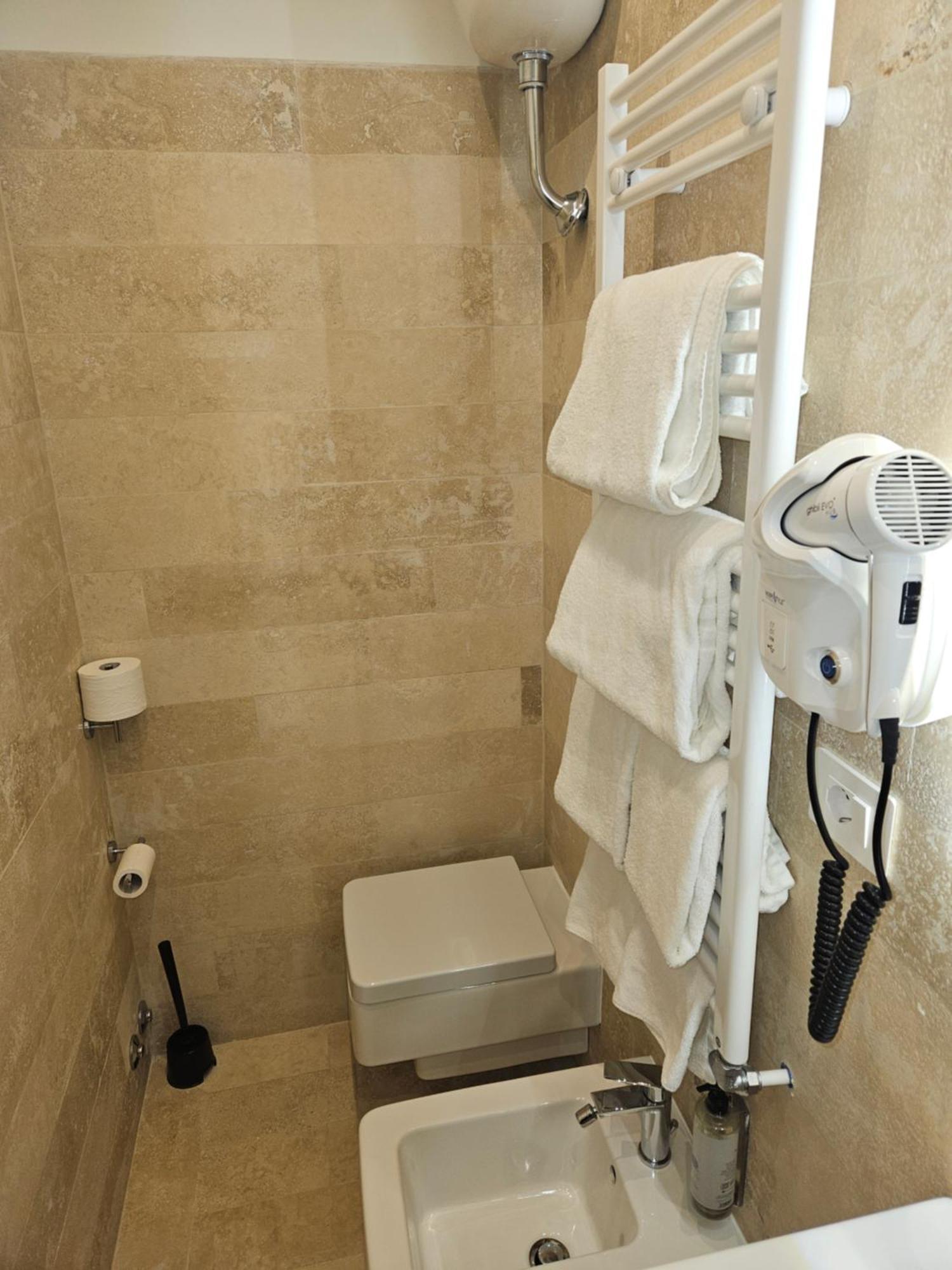 Aca Hotel Viminale Рим Екстериор снимка
